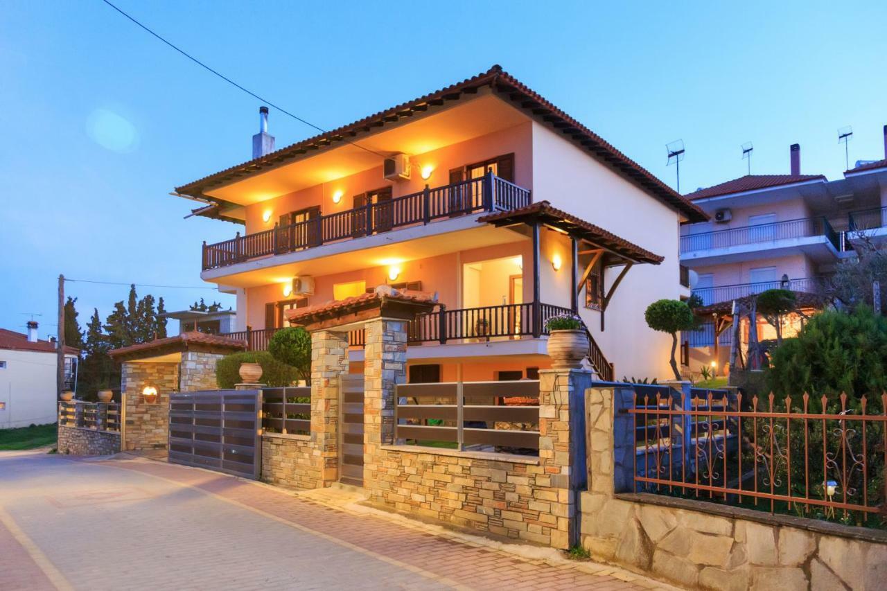 House Maria Apartment อาโยส นิโกลาออส ภายนอก รูปภาพ